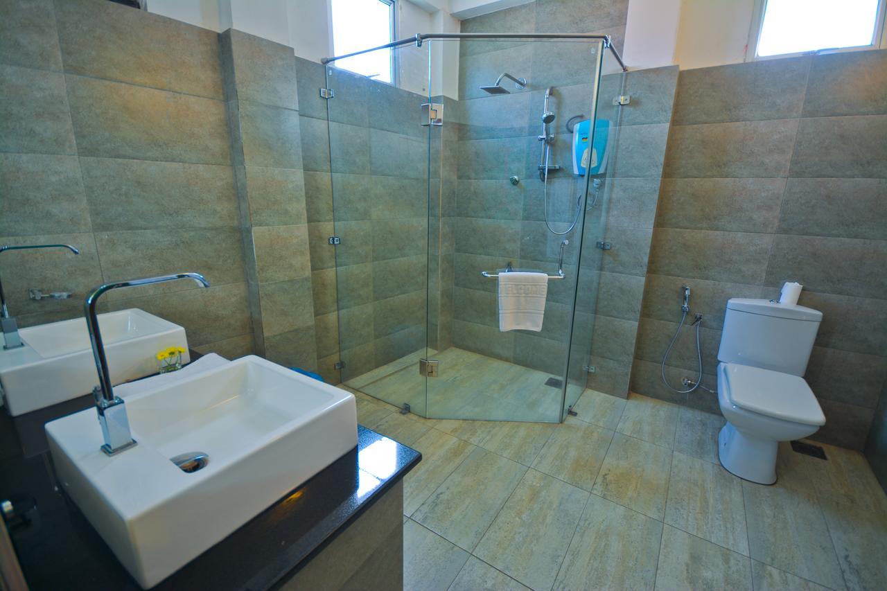 Monsoon Suites Kirillapone Dış mekan fotoğraf